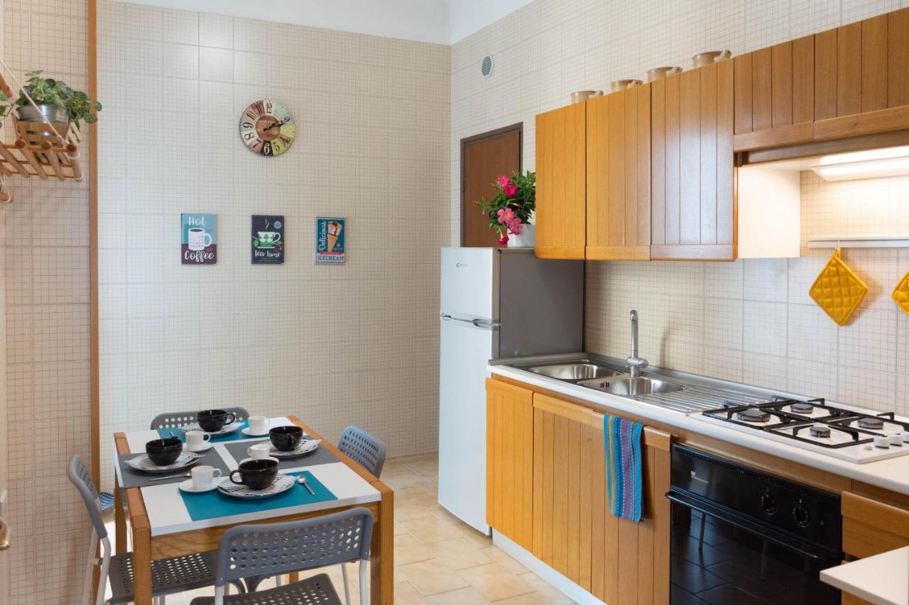 Gaia14 Apartment Salerno Bagian luar foto